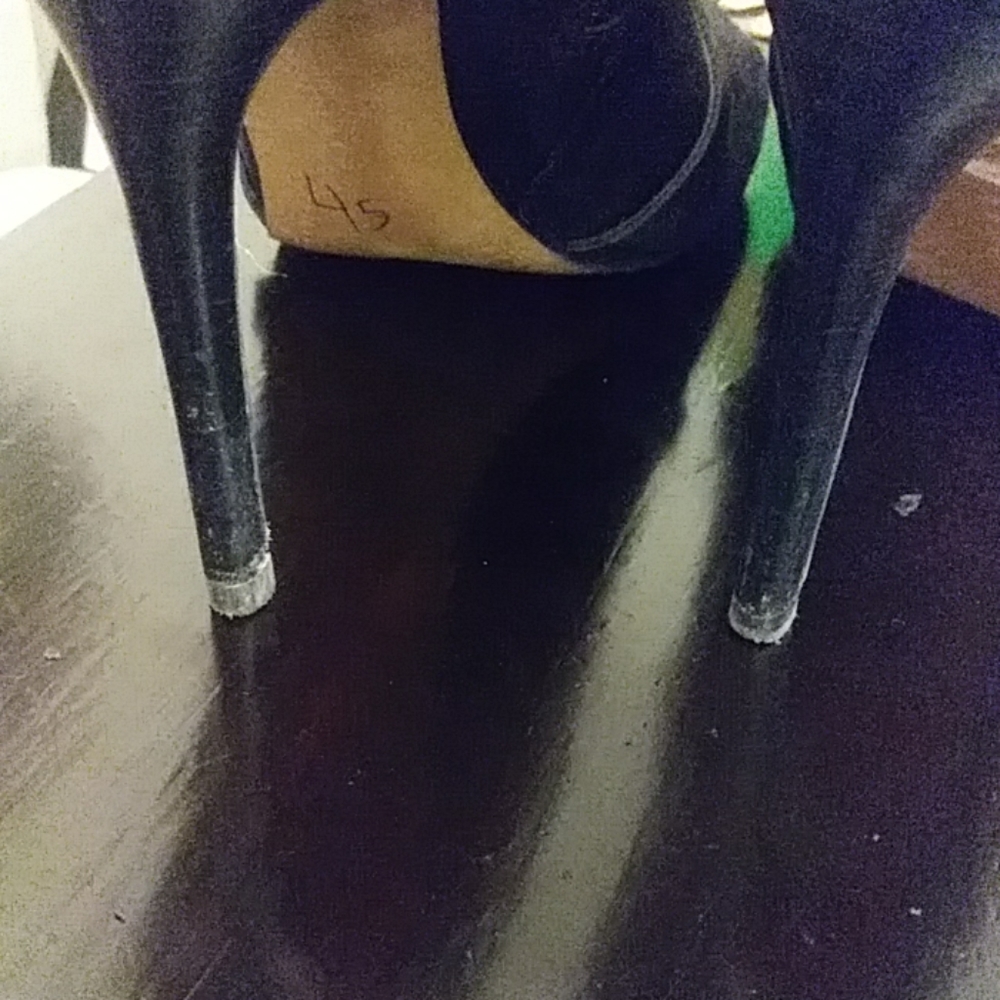 Boots - Picture 6 of 8